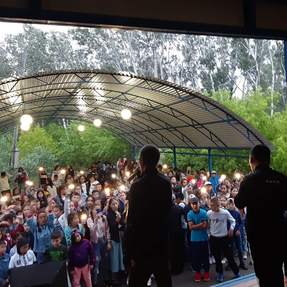 Вечер у костра